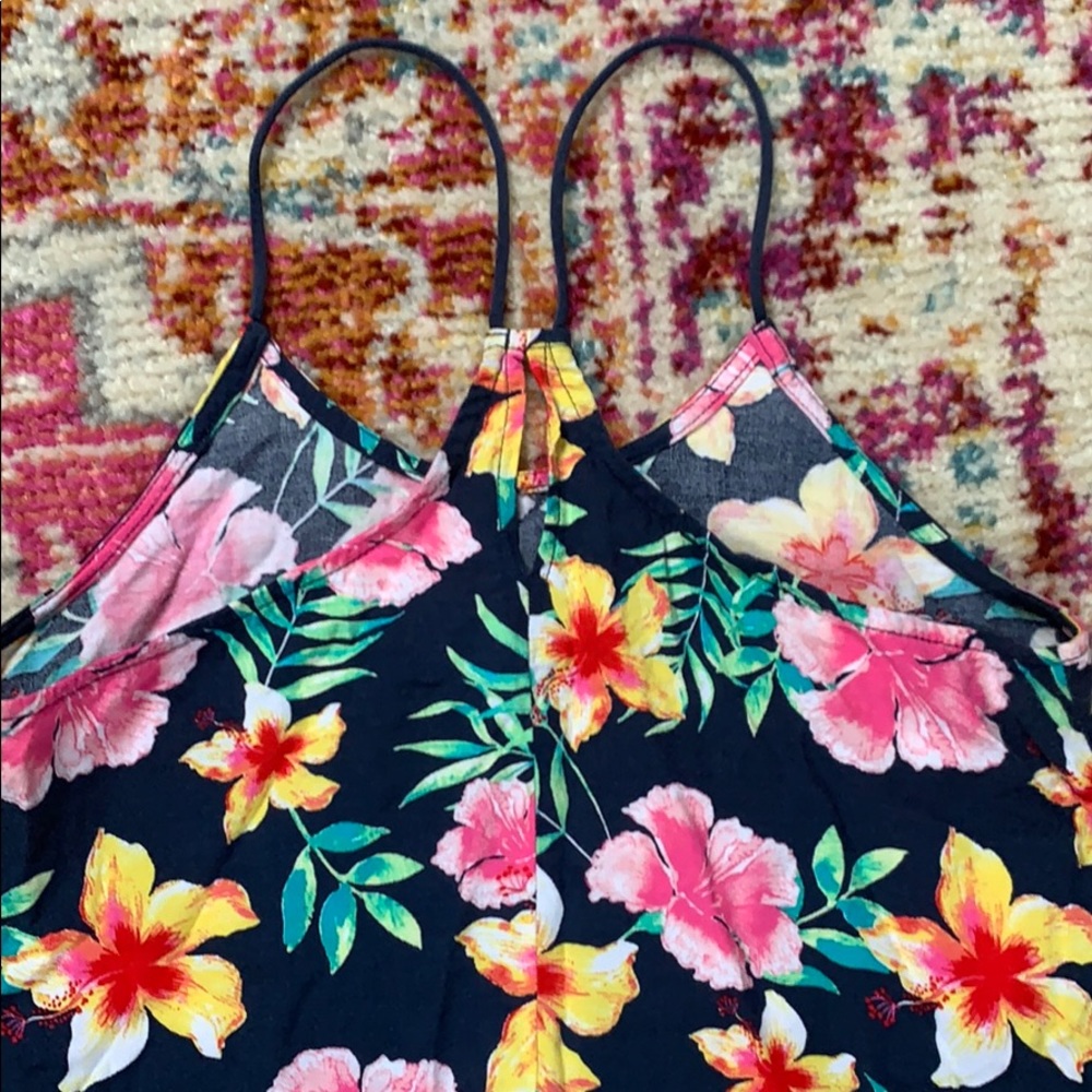 Hawaiian 🌺 Racerback Tank Top - Picture 4 of 5